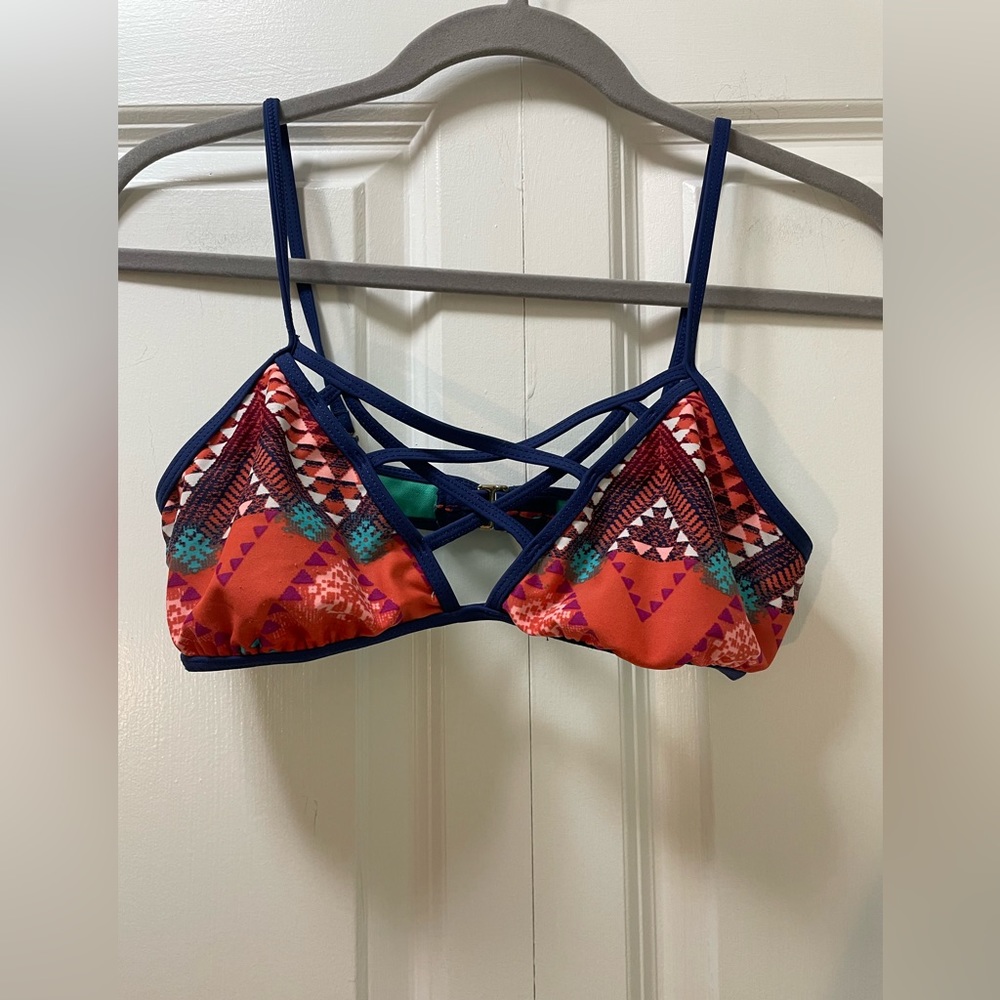 Arizona Jeans Co. Juniors Bikini Top Medium, Southwest Theme, Cute Straps